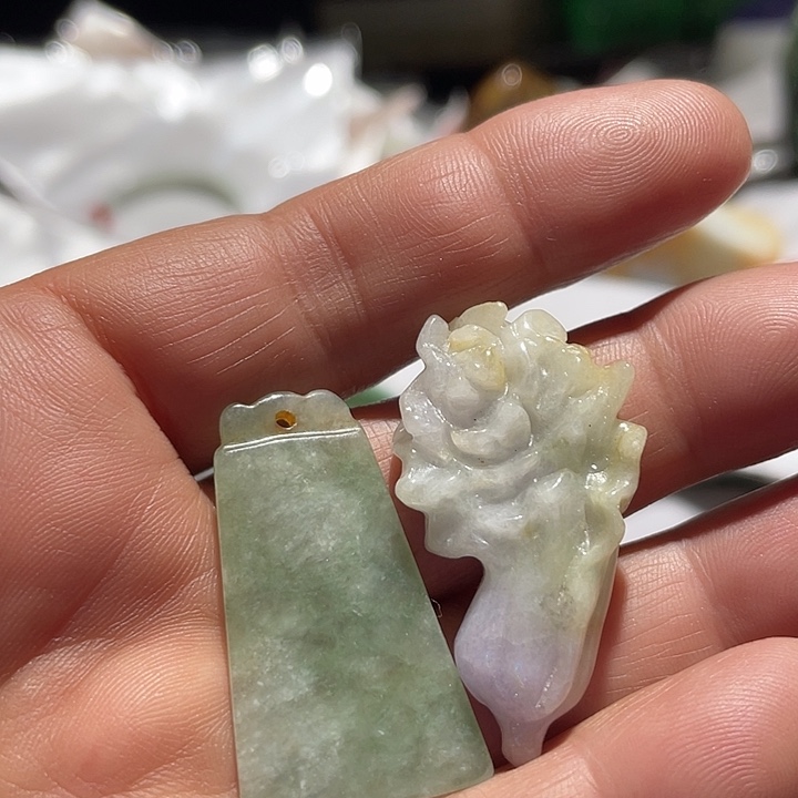 精***灵翡翠未镶嵌吊坠(不含链)