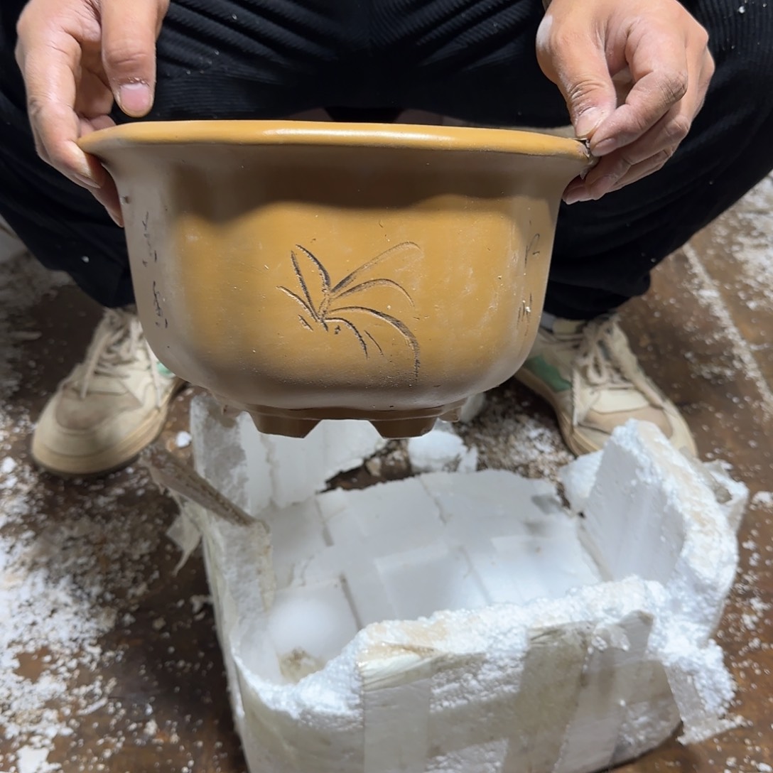 紫砂花盆瑕疵和瑕疵