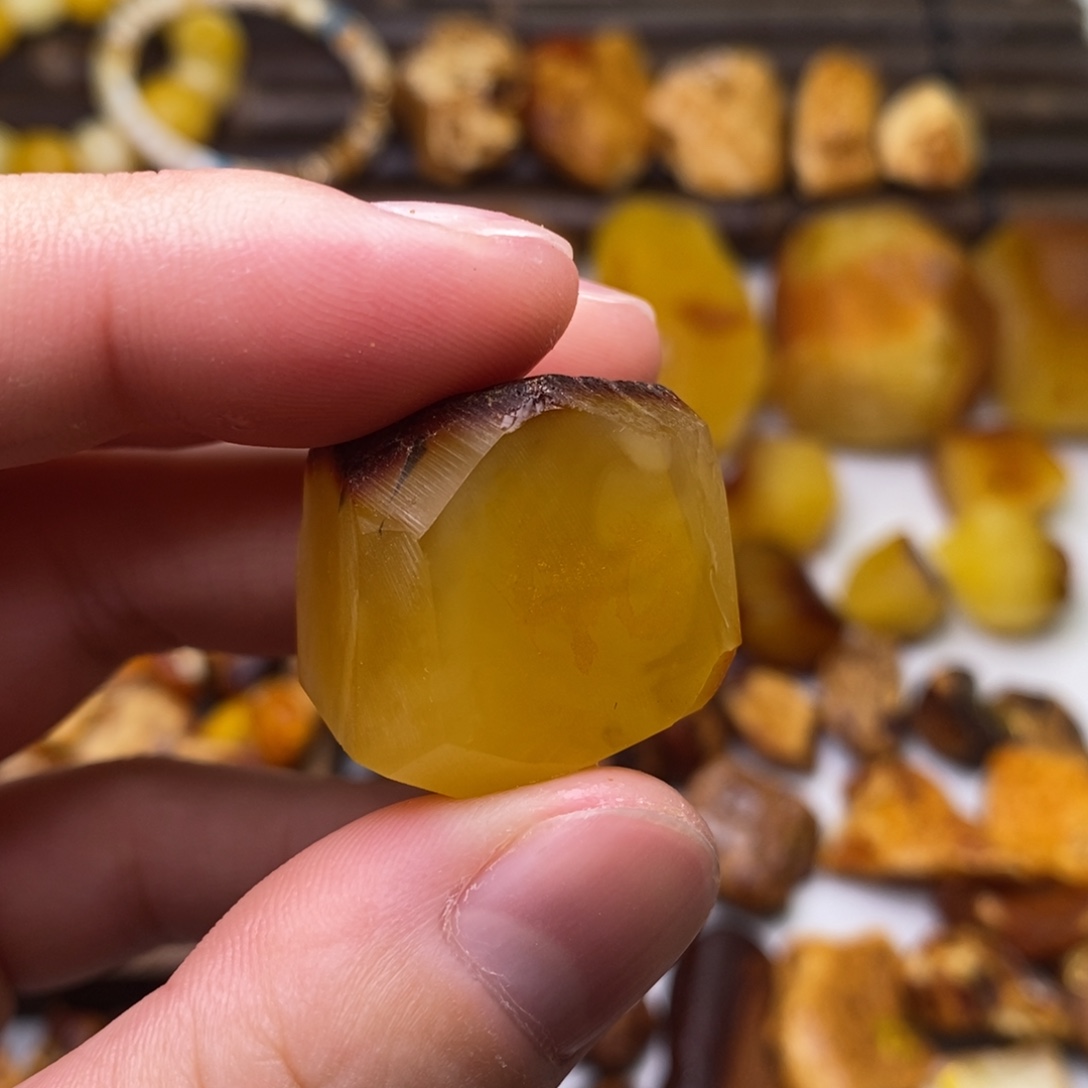 定制琥珀天然蜜蜡