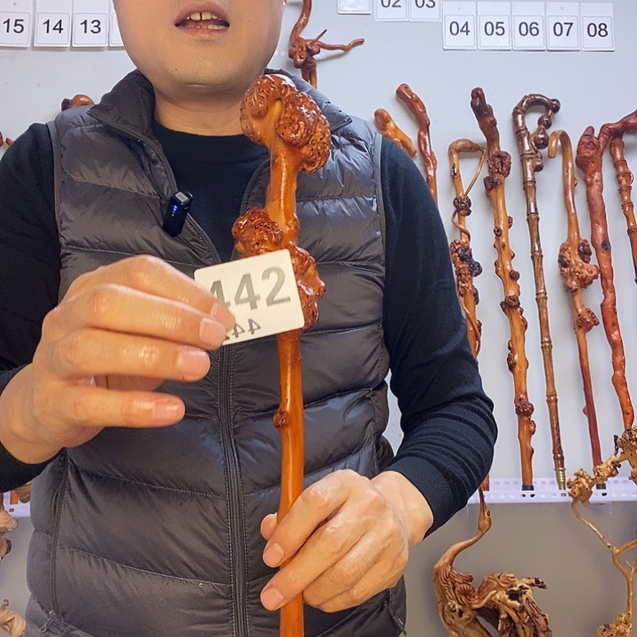 刘***基大叶紫檀（黑酸枝木类）