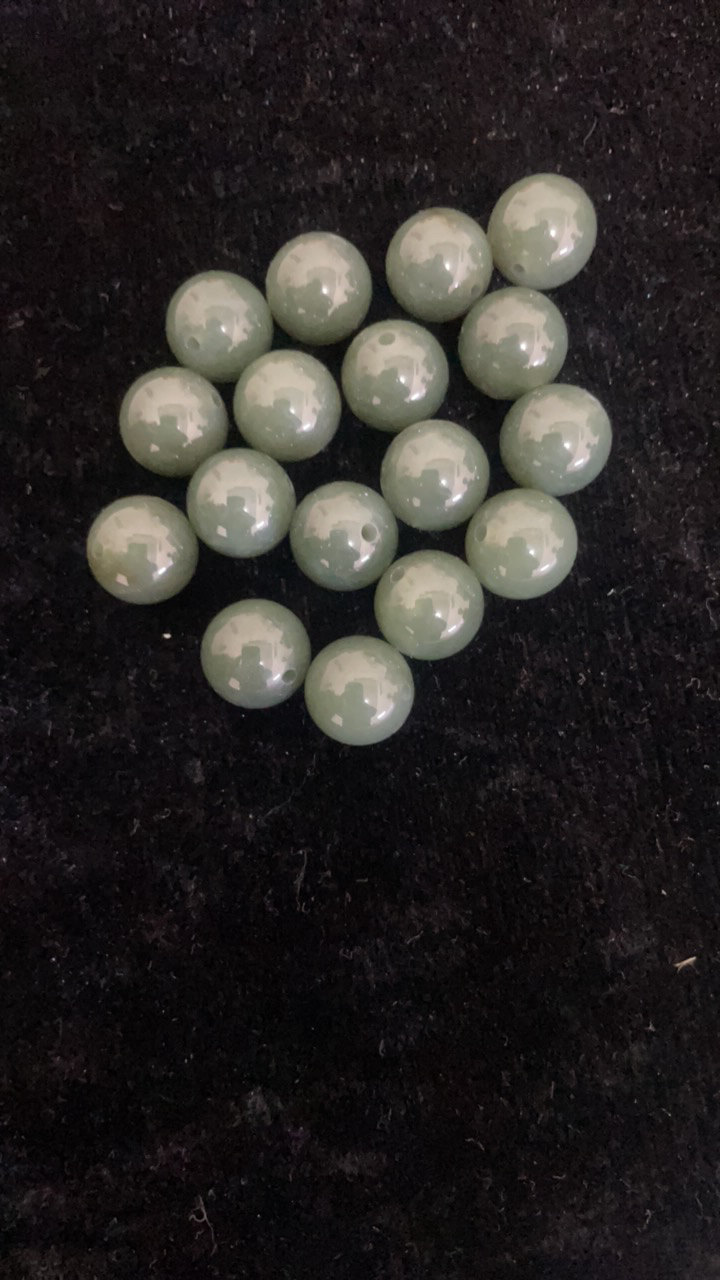 和田玉且末蓝珠子多样性发一个