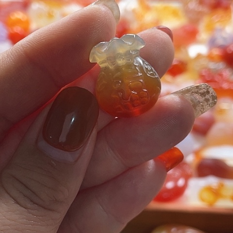 未镶嵌颈饰玛瑙/玉髓小*子