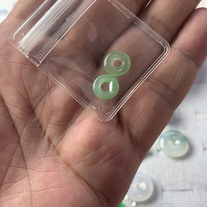 定制翡翠未镶嵌风**珺翡翠