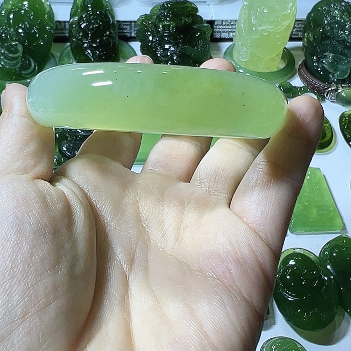 如***意蛇纹石玉合金手镯