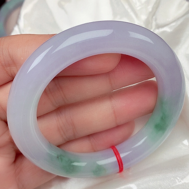 翡翠未镶嵌手镯54～55冰种春彩胖圆条手镯