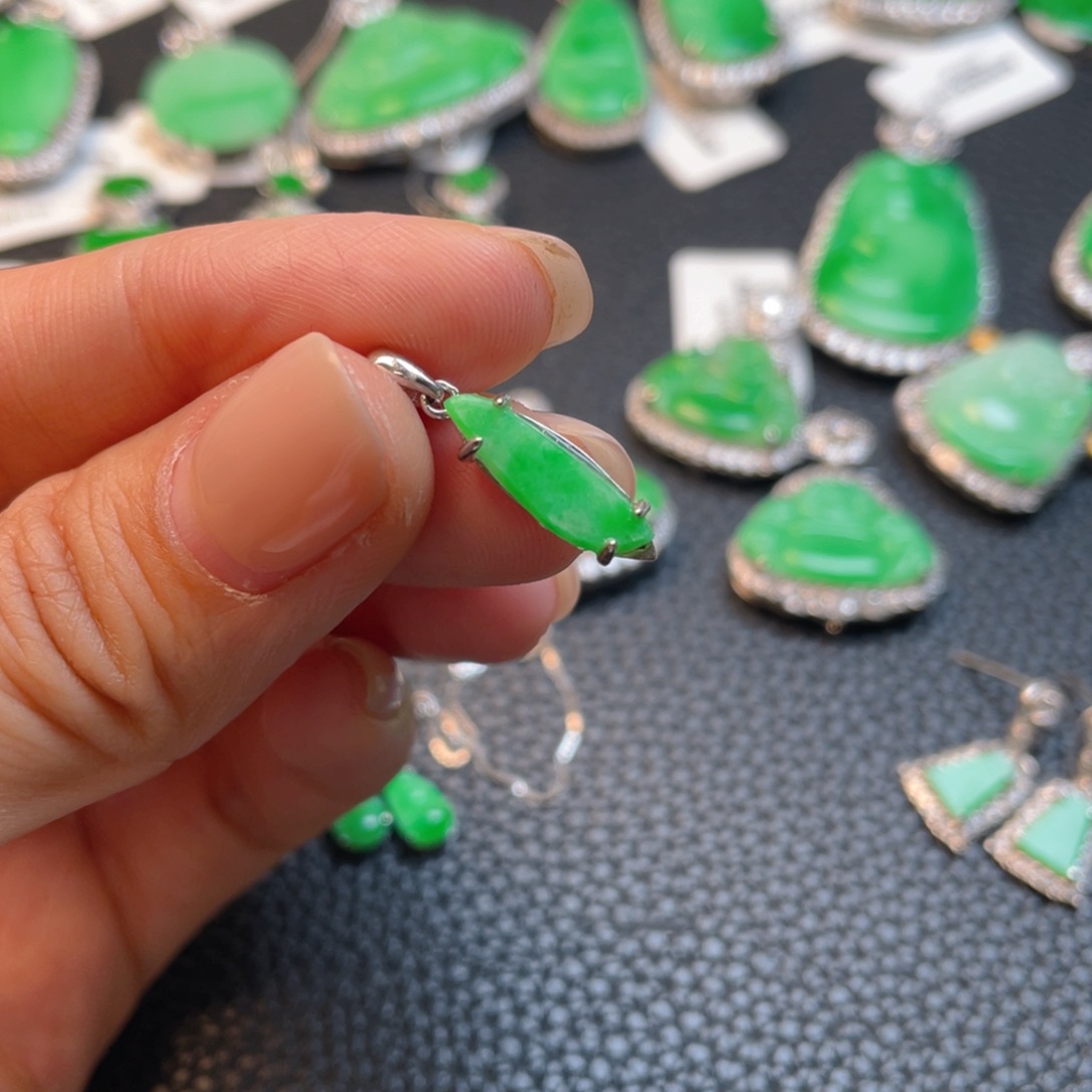 翡翠银S925镶嵌吊坠(不含链)