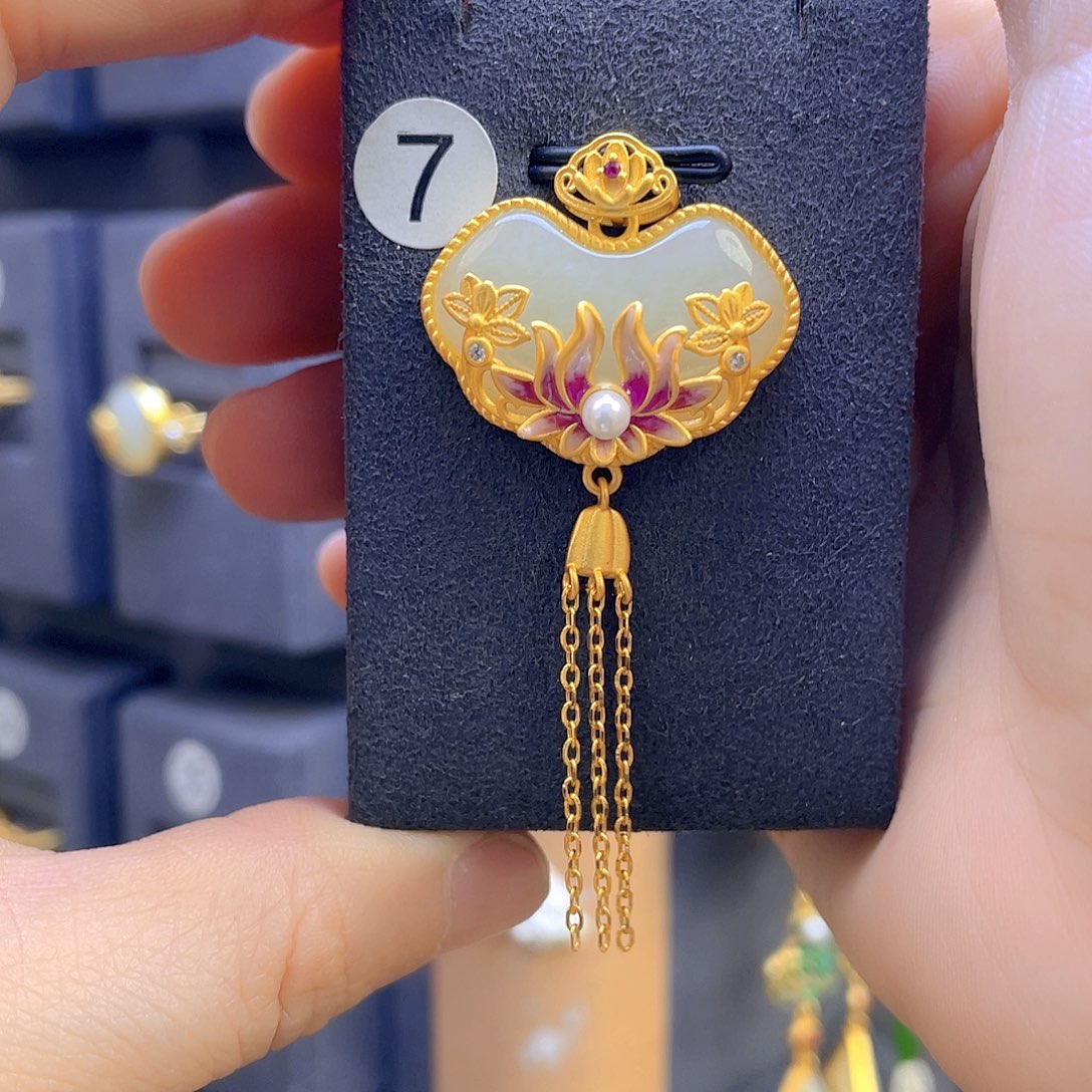 和田玉颈饰银S925镀金镶嵌