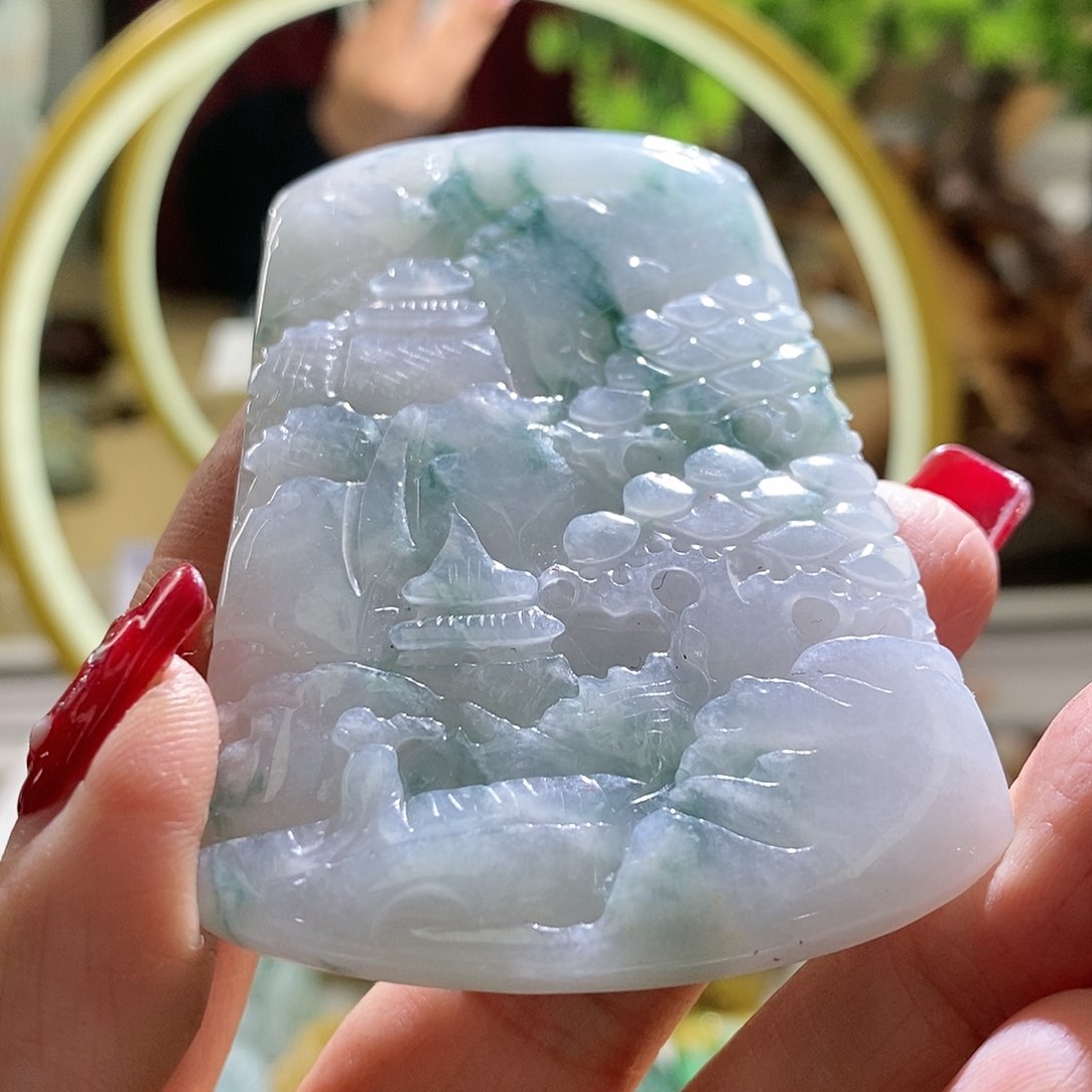 【闪购商品】翡翠颈饰未镶嵌山水