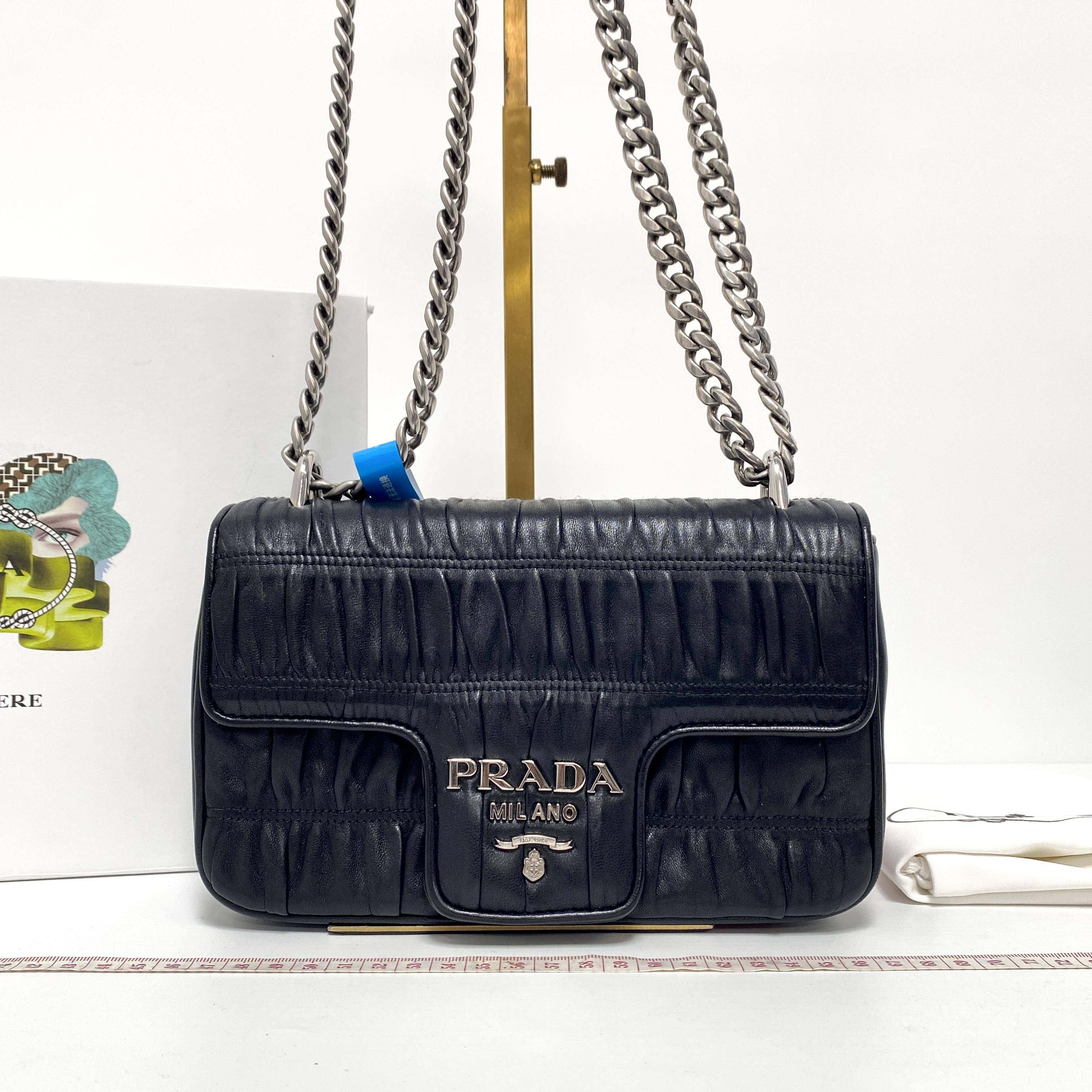 胖虎佳佳/普拉达/95新/公价0/箱包/斜挎包/312412250074