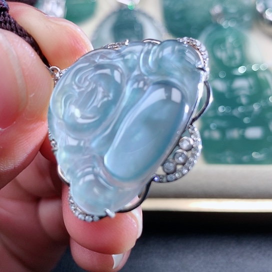 【闪购商品】翡翠颈饰银S925镶嵌天然翡翠