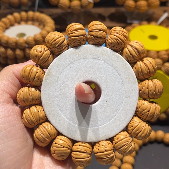 18加尺寸树王纽扣1号