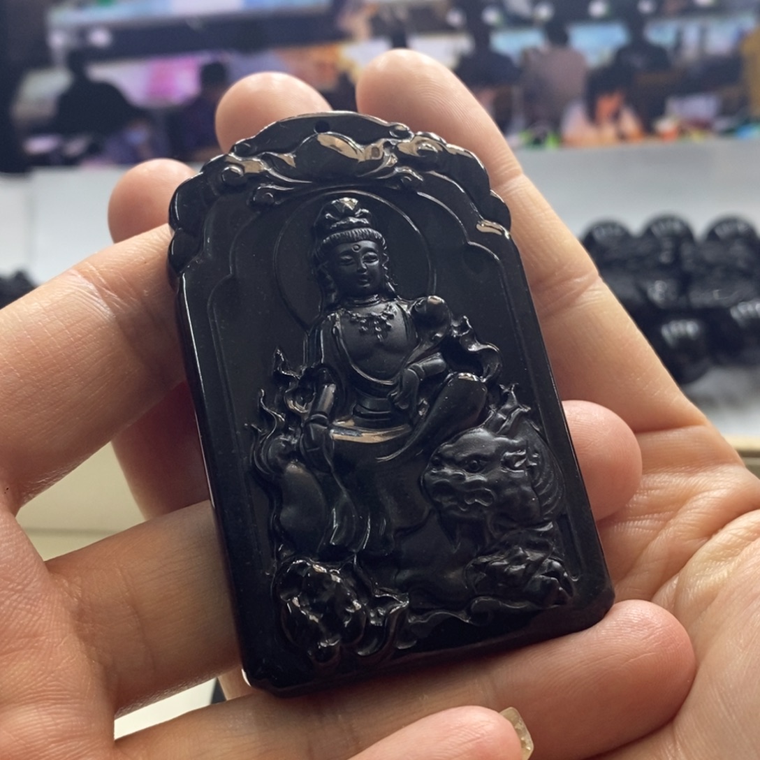 炫***糖翡翠未镶嵌颈饰文殊