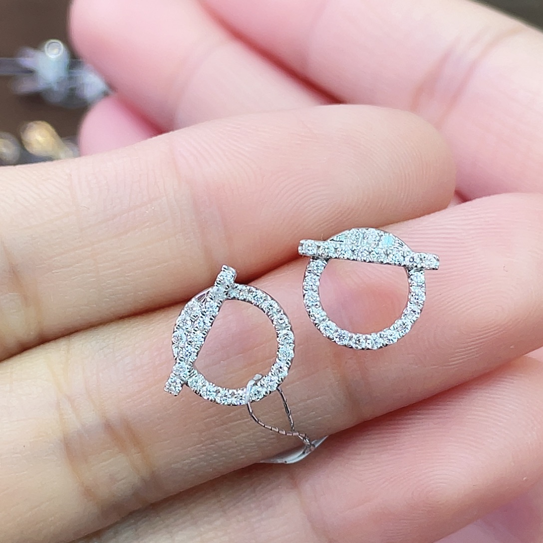 耳饰钻石18K金镶嵌