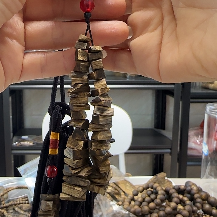 沉香沉香碎屑挂多样发一