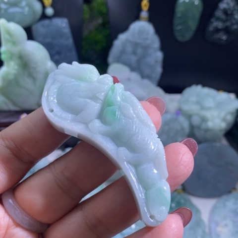 【闪购商品】颈饰未镶嵌翡翠龙沟
