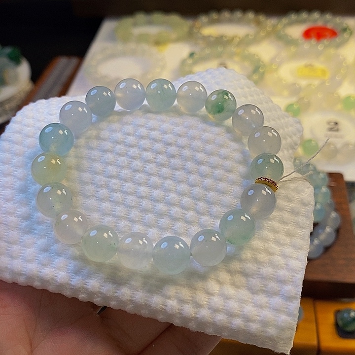 定制翡翠未镶嵌翡翠.