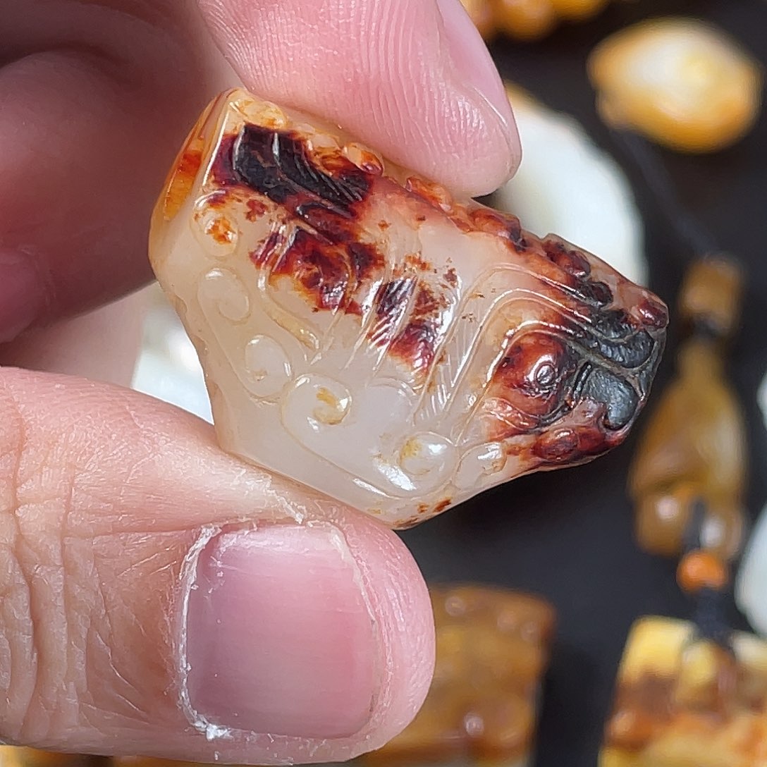 和田玉颈饰未镶嵌舞**天