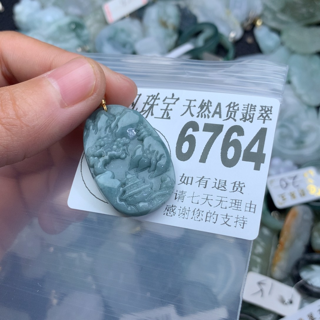 翡翠颈饰未镶嵌6764。