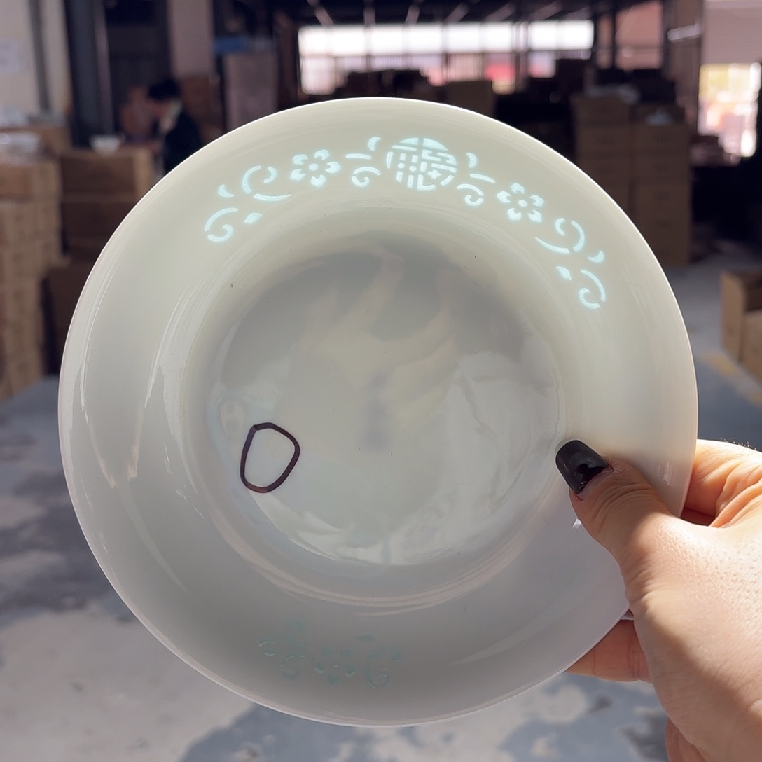 白瓷景德镇7英寸青盘两个微瑕