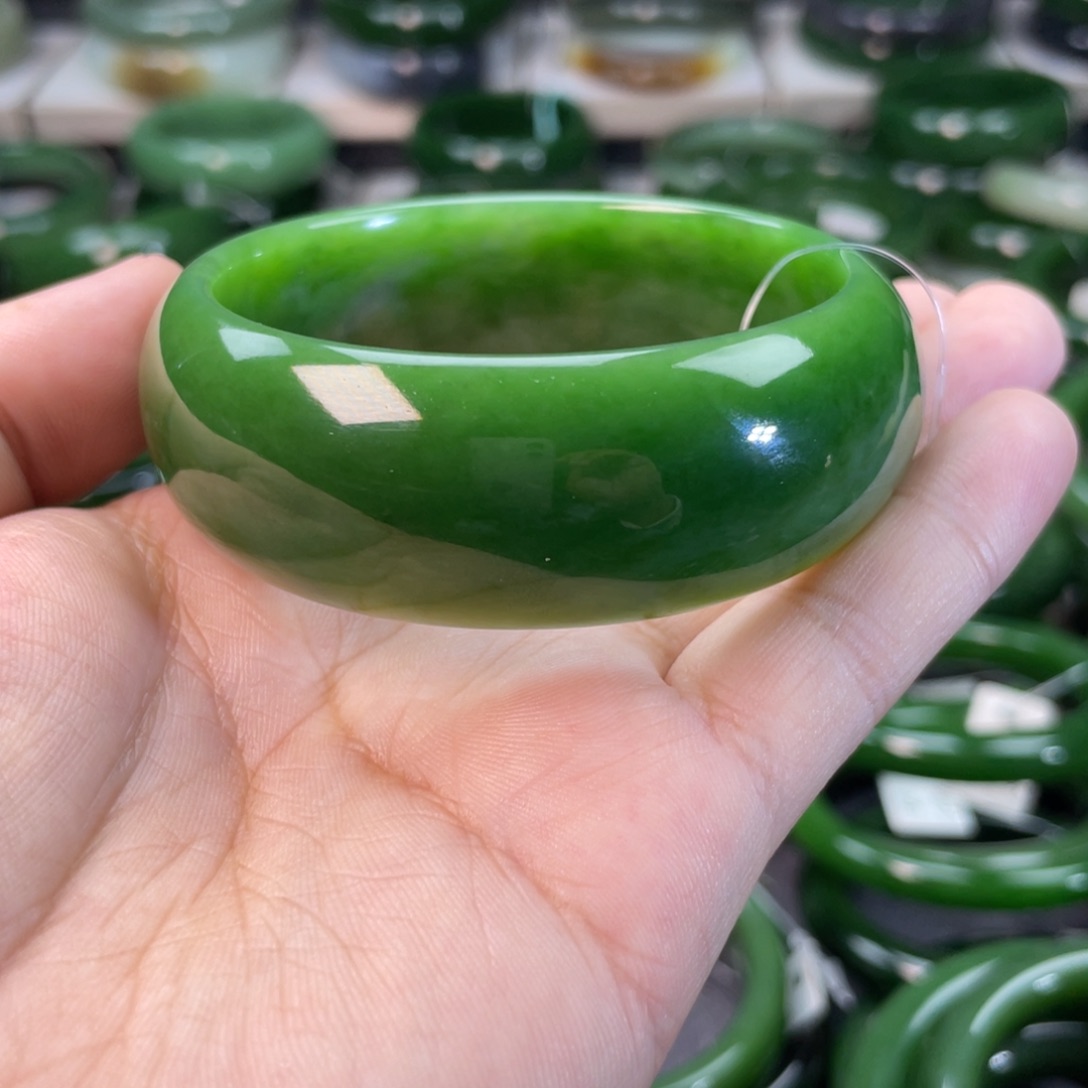 和田玉（碧玉）手镯未镶嵌