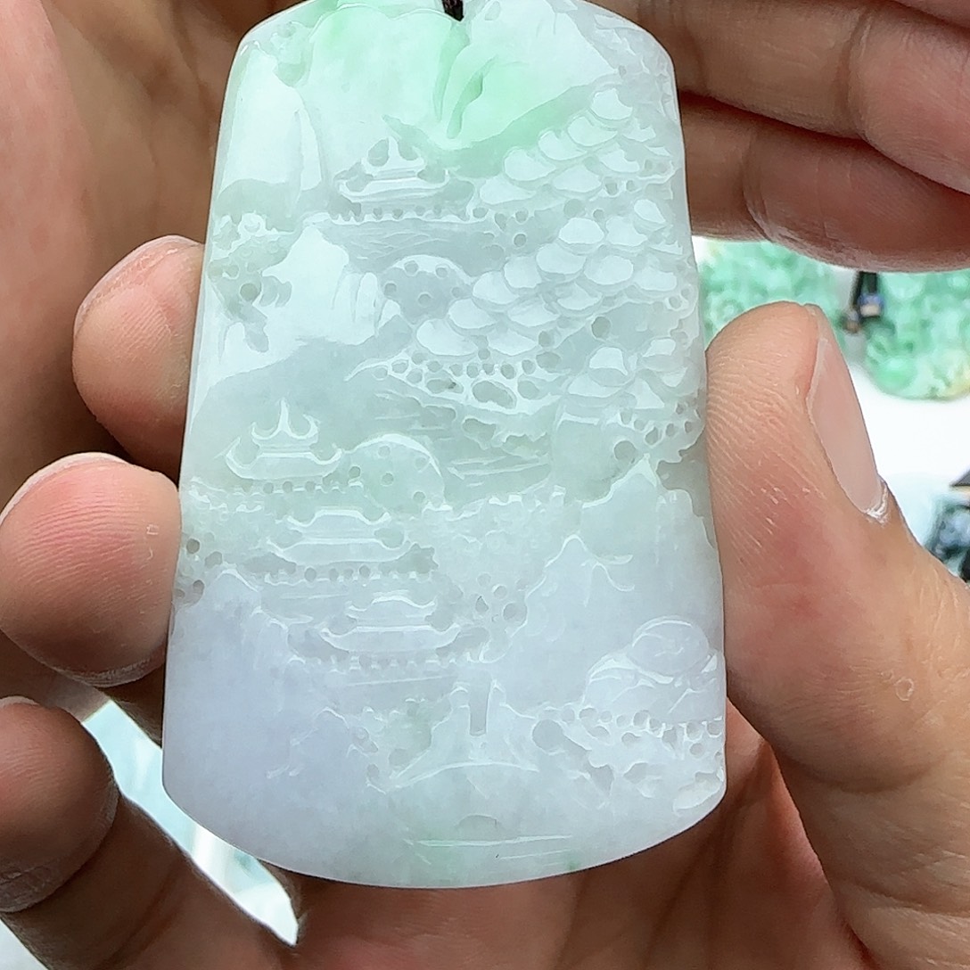 翡翠颈饰未镶嵌翡翠