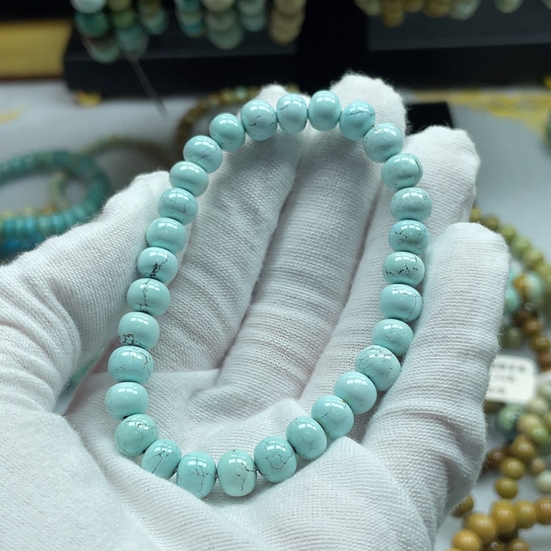 妈***依绿松石未镶嵌珠宝奇石