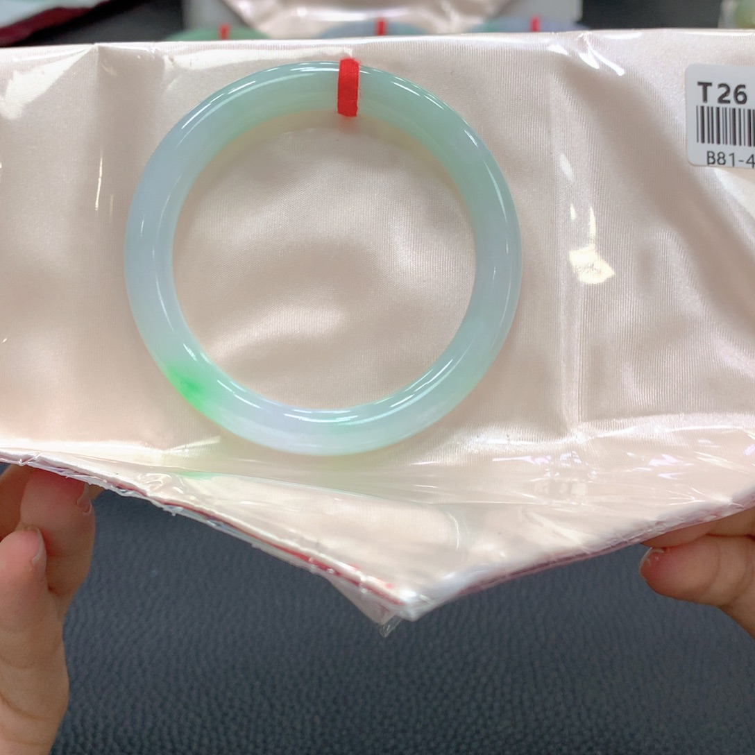 翡翠未镶嵌手镯6号