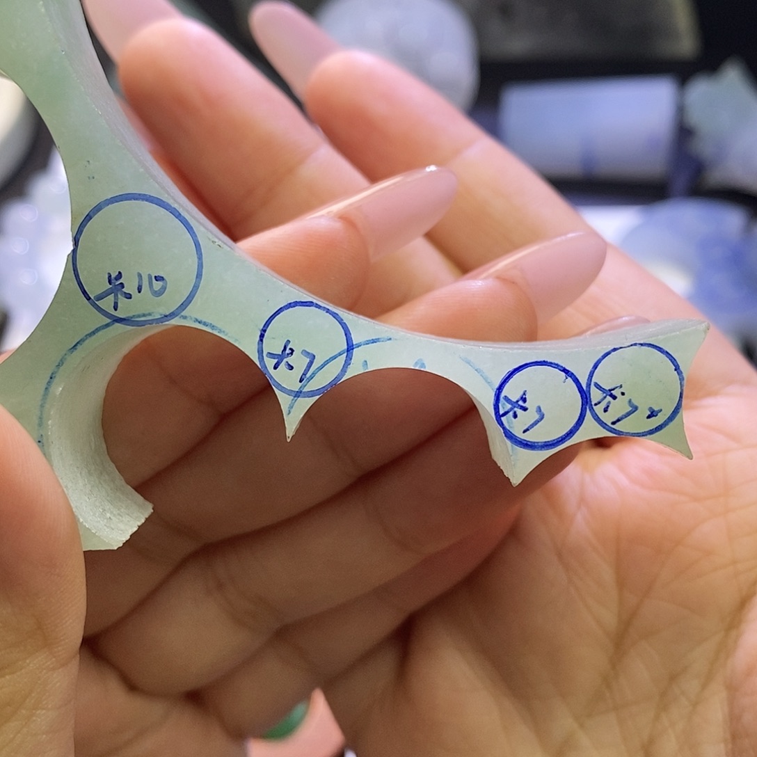 定制翡翠未镶嵌边角