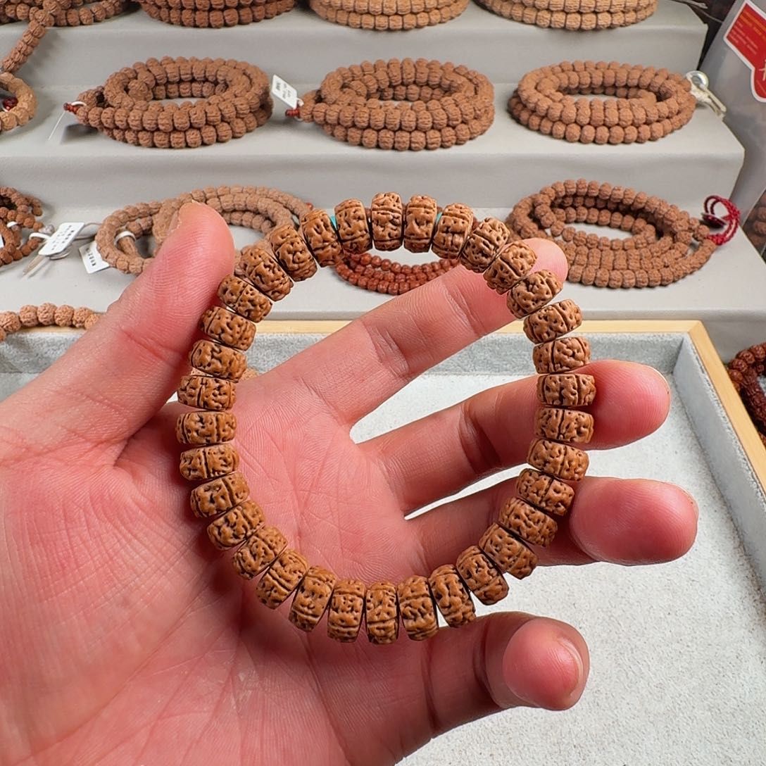 金刚菩提吊坠薄切老树王