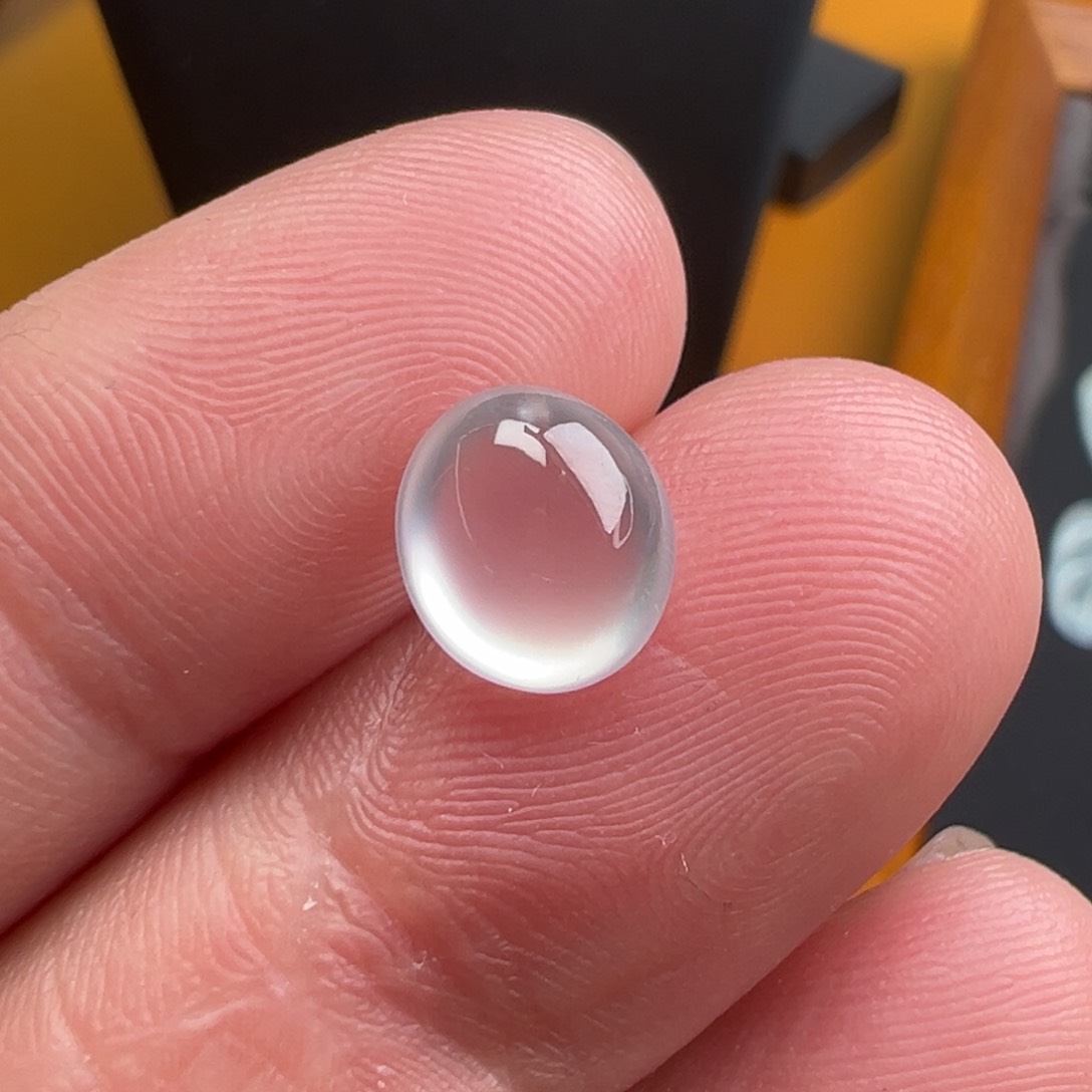 翡翠颈饰未镶嵌蛋面8.7