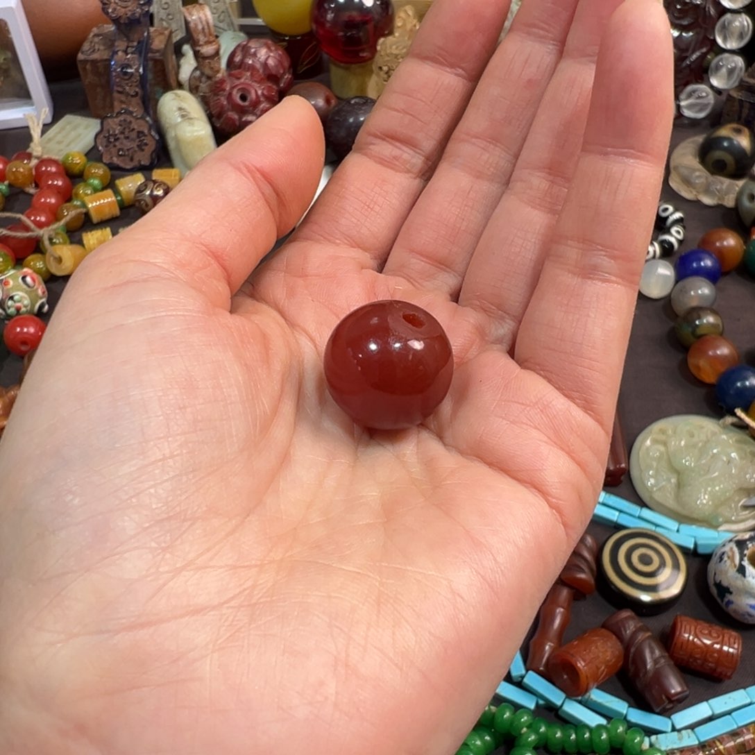 琥珀裸石未镶嵌西****组做工精致大方