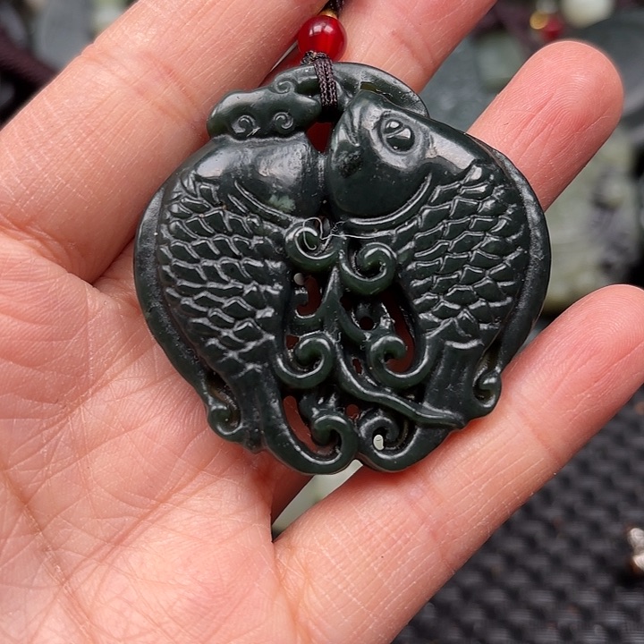 和田玉颈饰未镶嵌