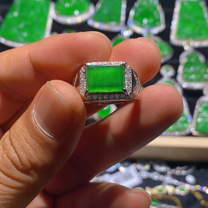 翡翠戒指银S925镶嵌天然A货翡翠