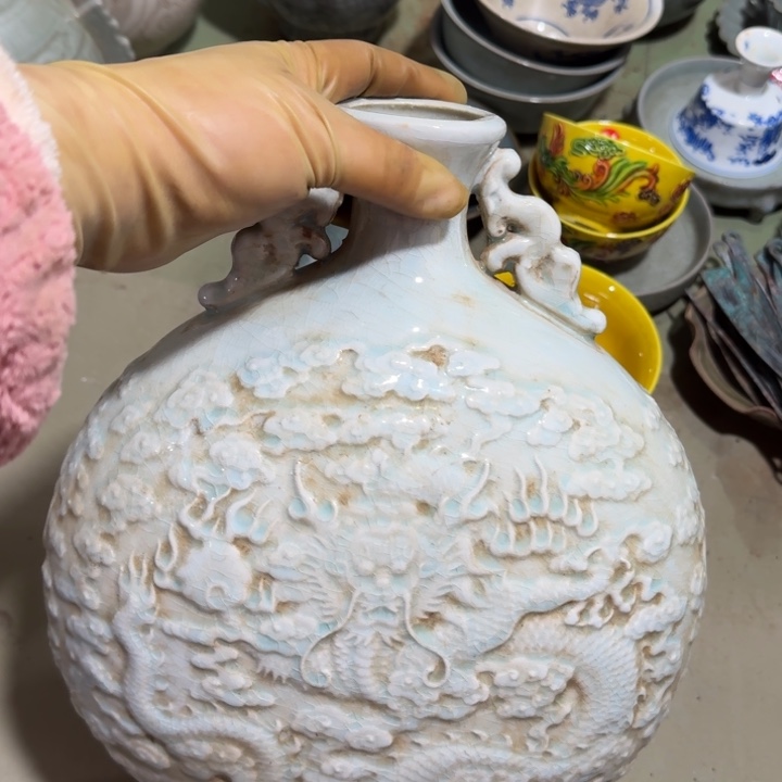 摆件瓷器瓷器瓷器瓷器瓷器上