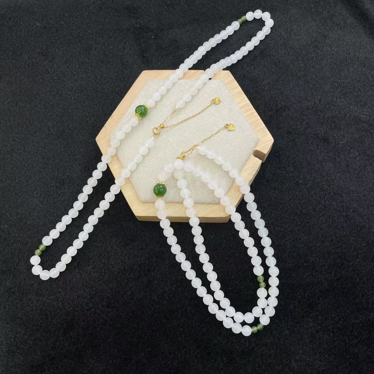 和田玉项链-206951T06-3A3-多样性/发其一