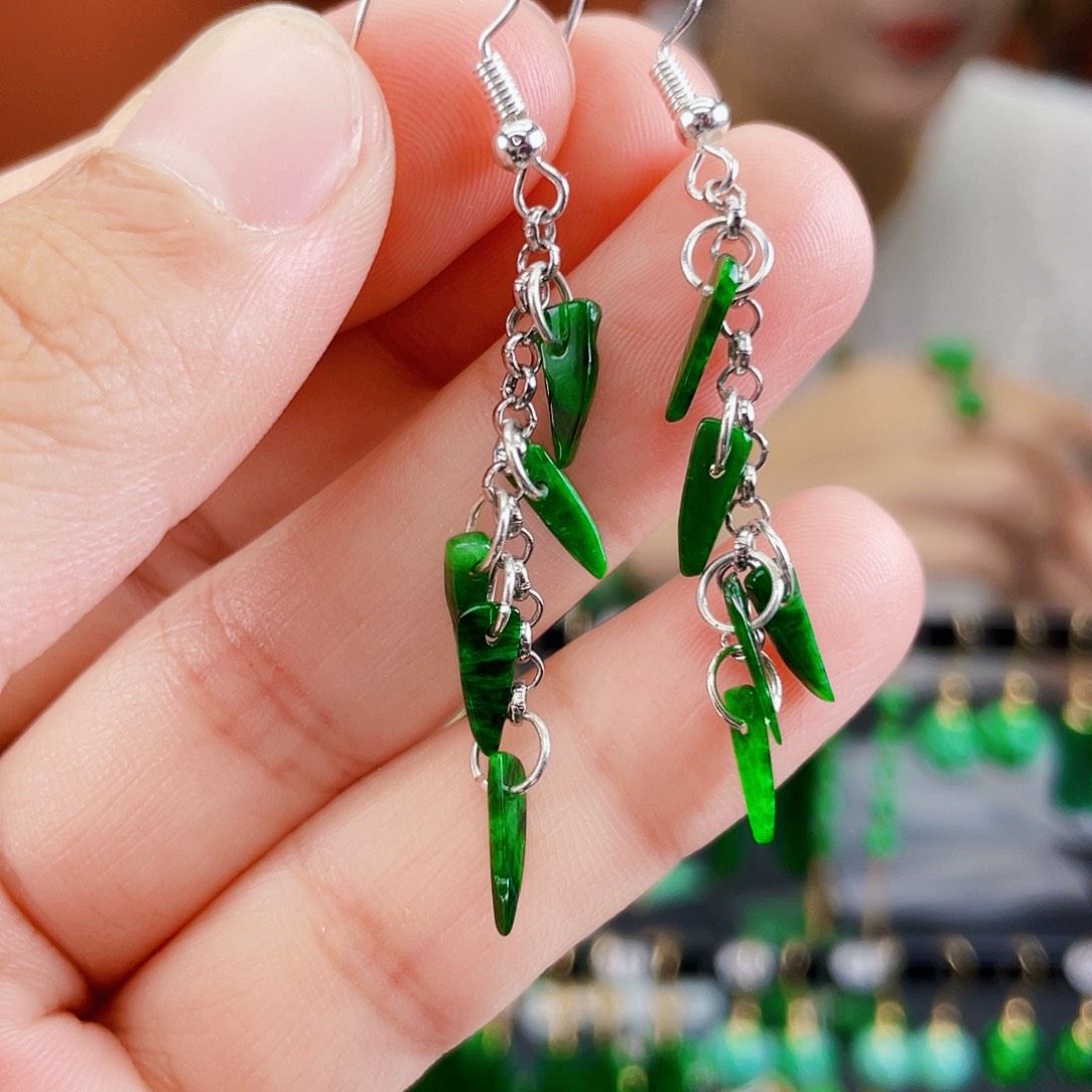 翡翠未镶嵌耳饰饰品