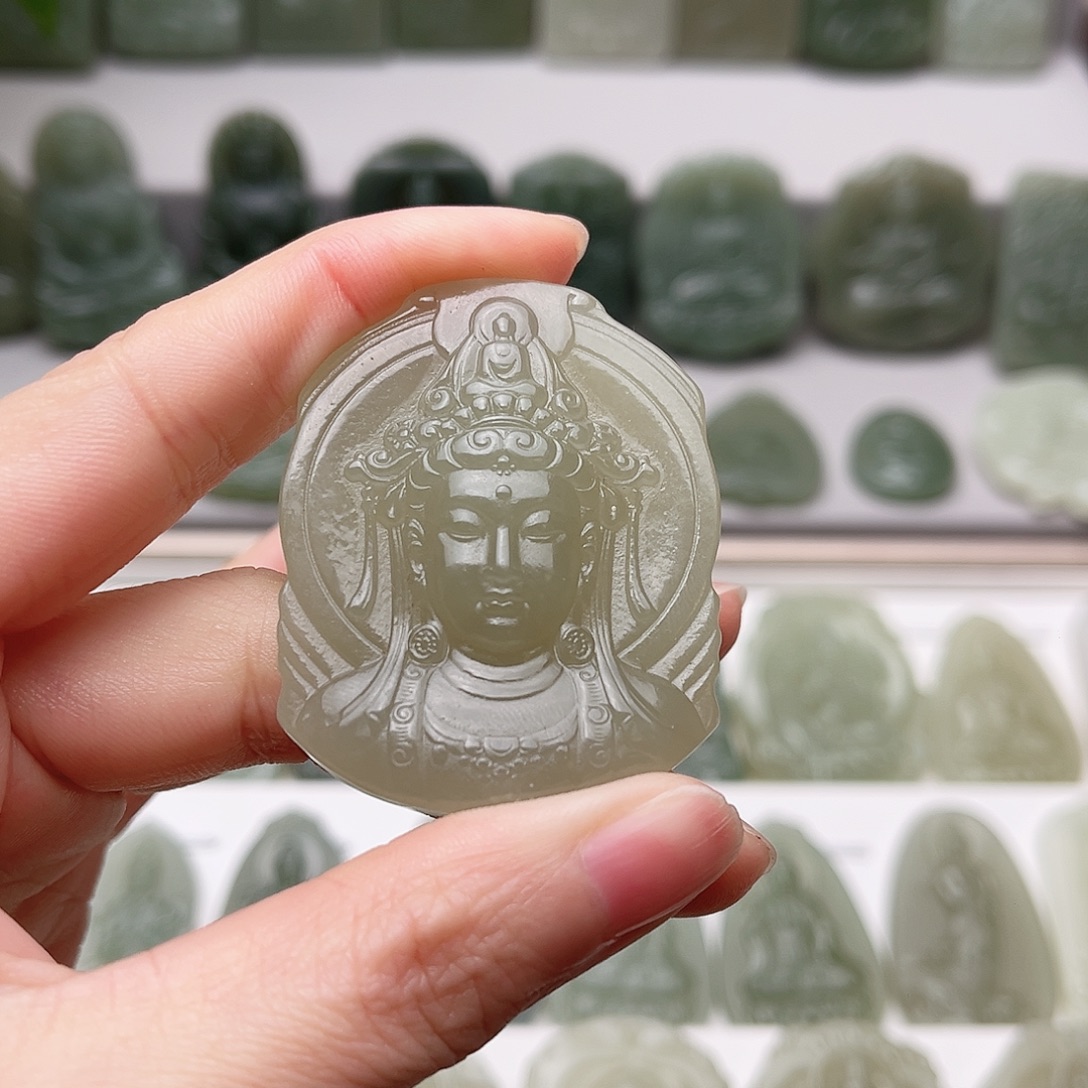 和田玉未镶嵌颈饰