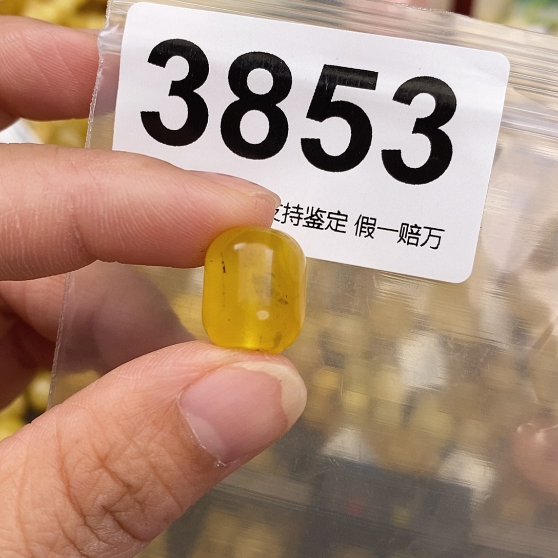 琥珀未镶嵌珠宝奇石12.2