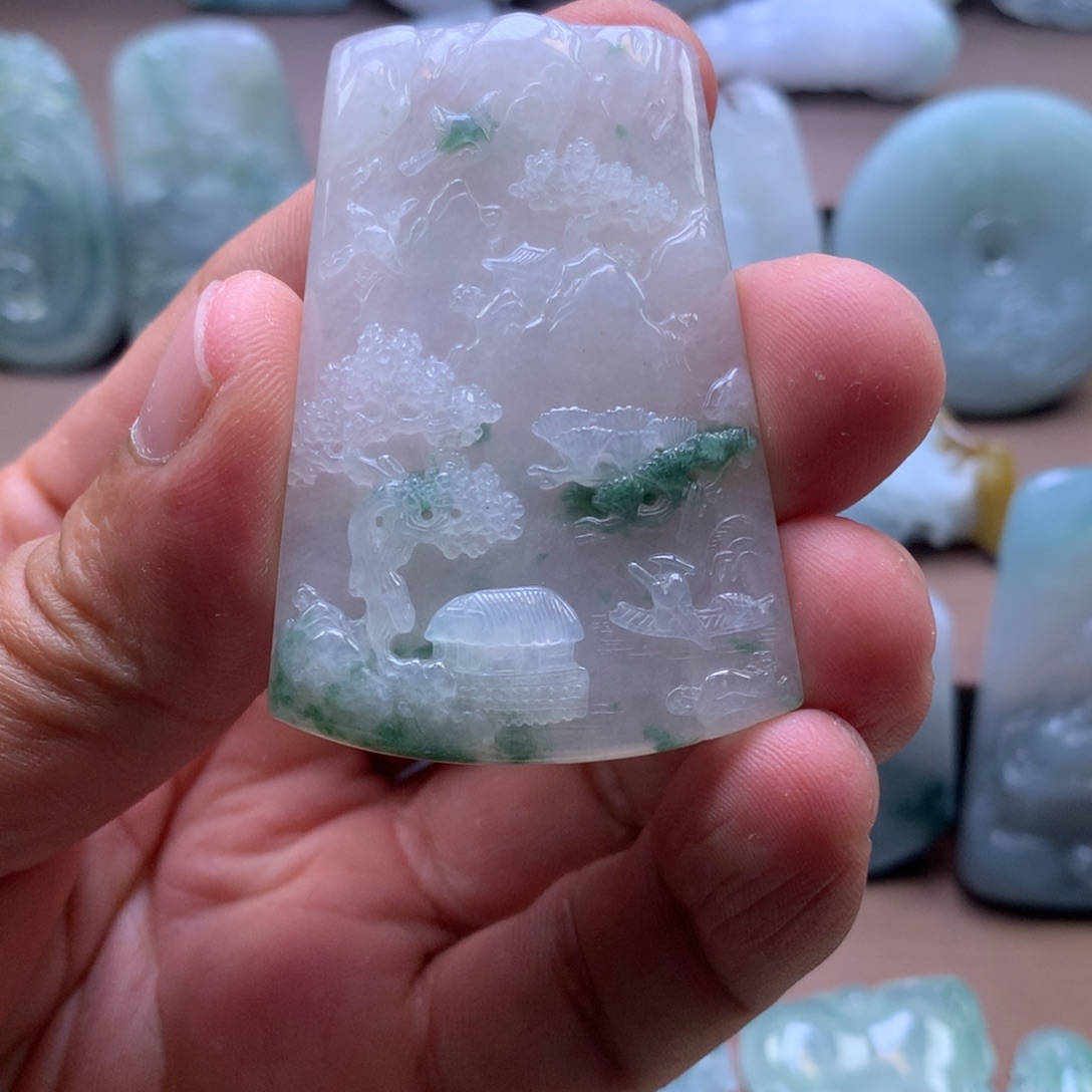 颈饰未镶嵌翡翠翡翠