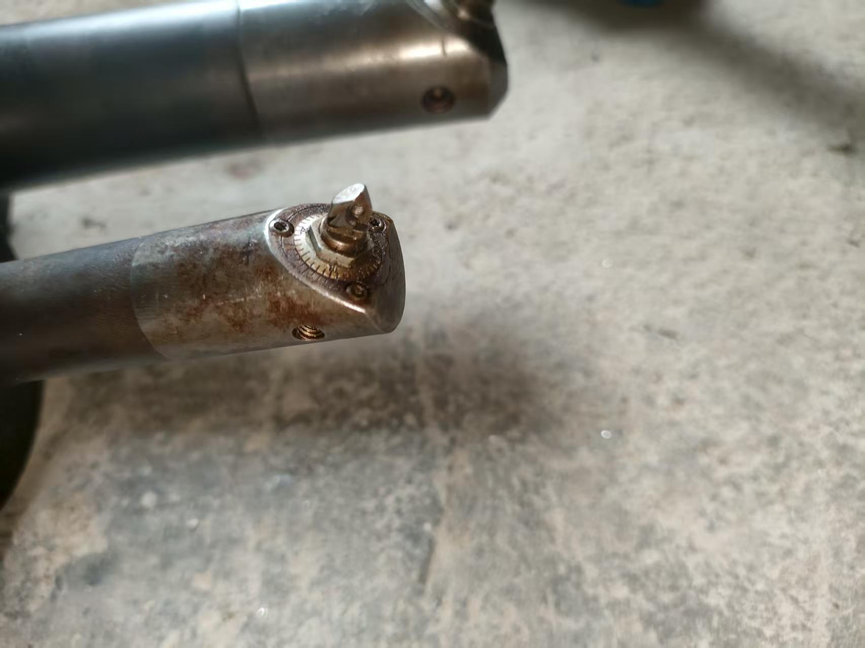 二手日本日研精镗刀刀柄，成色如图所示