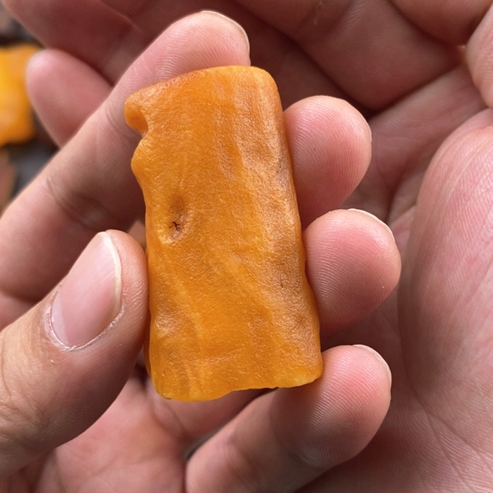 定制琥珀蜜蜡裸石