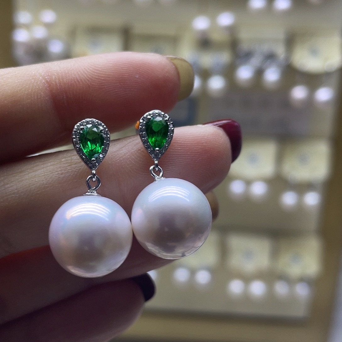 银S925镶嵌耳饰淡水珍珠