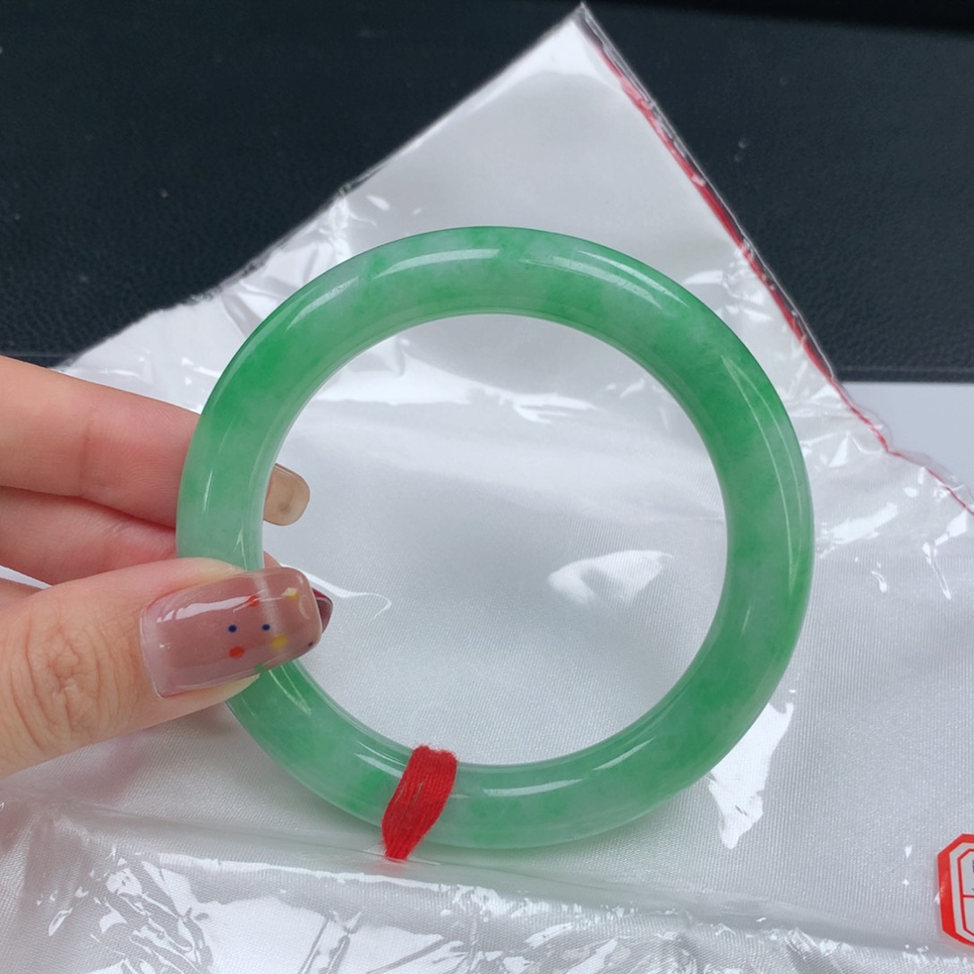 未镶嵌手镯翡翠707