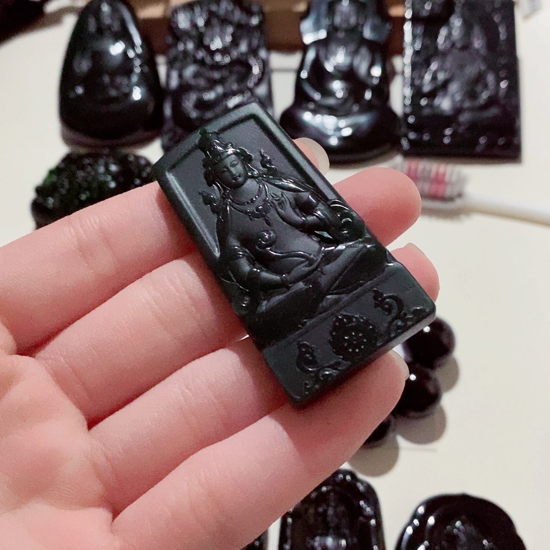 翡翠颈饰未镶嵌翡翠a
