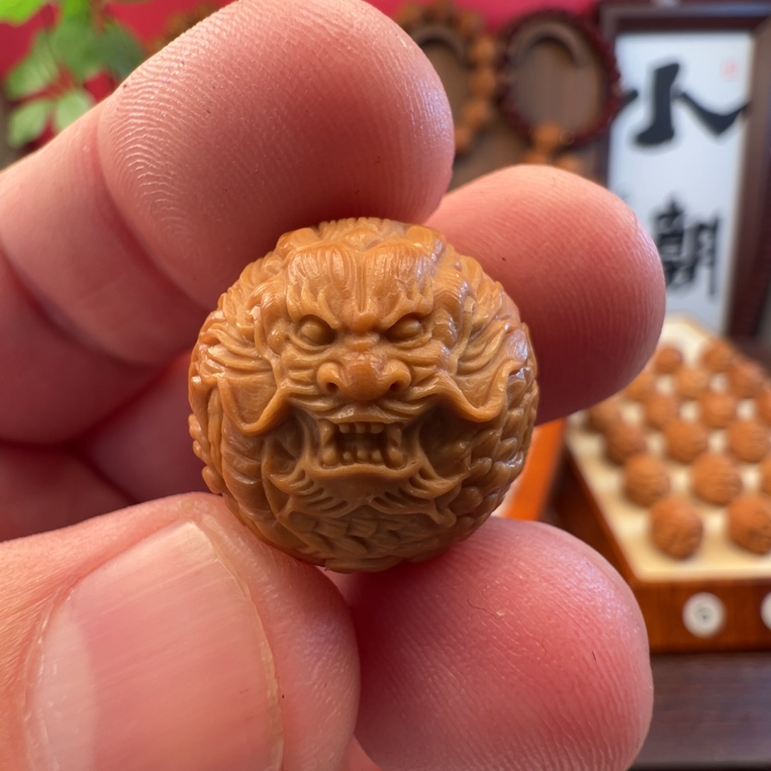 天***吊坠核桃1.9+龙珠