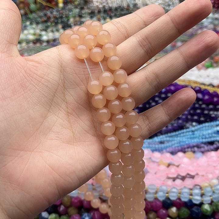 玛瑙/玉髓未镶嵌珠宝半成品一条8mm左右藕粉和田