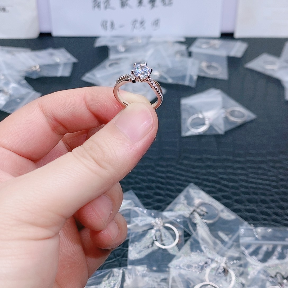 925银合成碳硅石诗诗1克拉12码