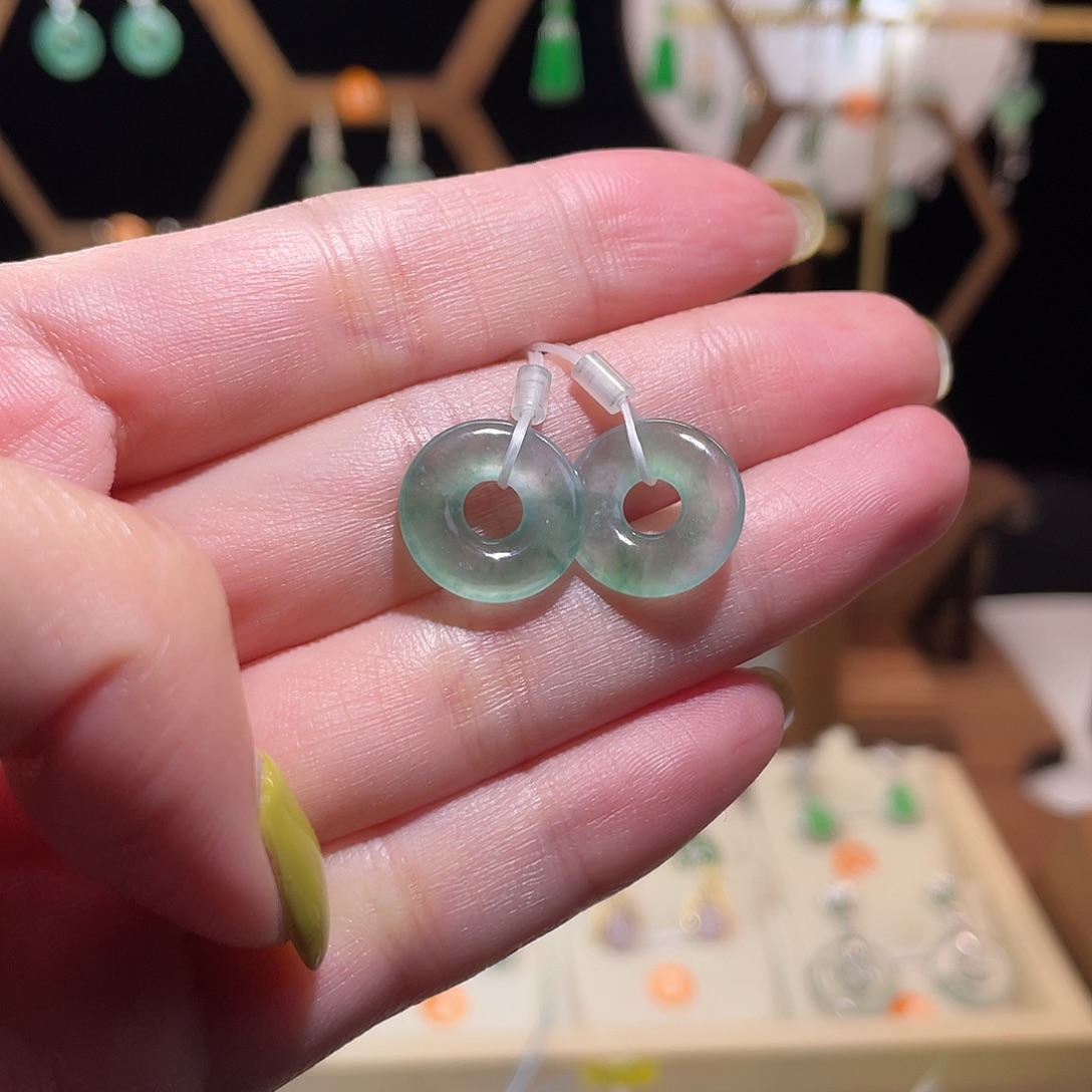 翡翠未镶嵌耳饰耳饰