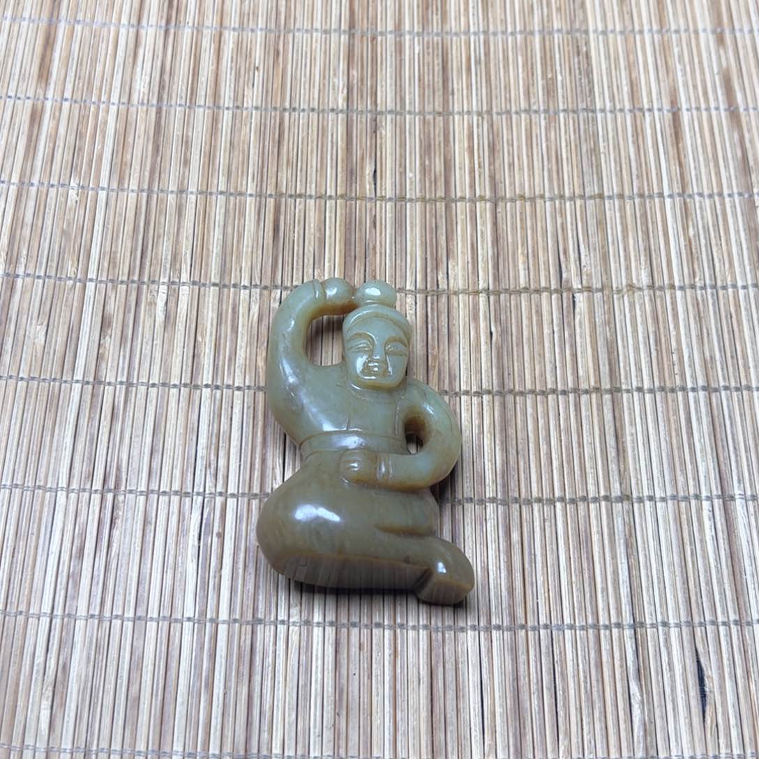 未镶嵌和田玉把件