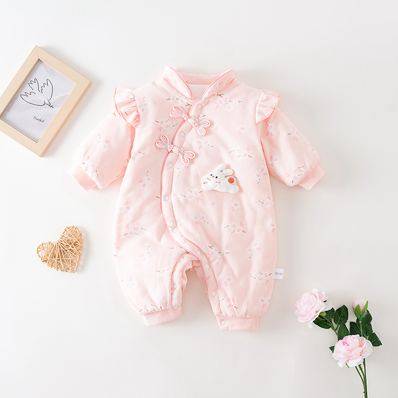 2025冬季新款婴儿衣服夹棉纯棉连体衣女宝宝哈衣薄棉衣棉服外出服